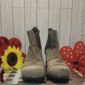 Sorel Taupe Ankle Boots